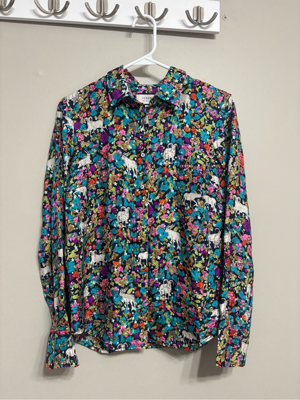 J.Crew Collection Silk Long sleeve grazing goats blouse. Women’s size 6